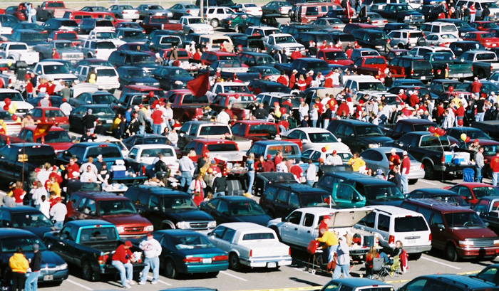 A+tailgating+party+is+when+a+group+of+people+tailgate+_152418cd42bb841f750f661263f1d16a.jpg