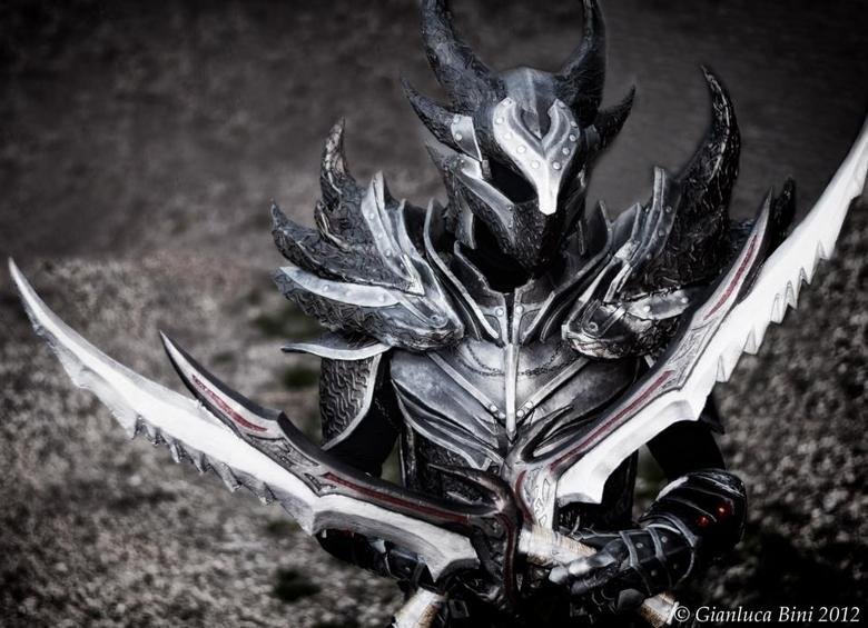 10 Amazing Male Cosplays. .. so black he been charred by that mixtape