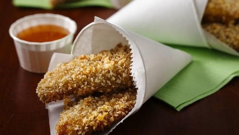 13 Delicious Chicken Tenders. Honey Sriracha Chicken Tenders Honey adds sweet while Sriracha brings heat in these best-of-both-worlds strips. For the dip: Go fo