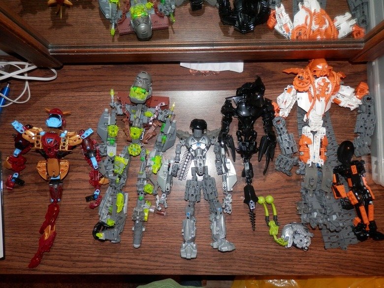 A couple Bionicle MOCs. Saw there was a bionicle channel, decided to post some of my MOCs. "Crystal Beard" here is my largest MOC. He has a whole back