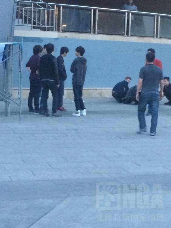 InSec Attempts his Signature Move IRL. InSec attempted a really short jump, more of a tiny fall really, and managed to totally up his legs. He is no longer goin