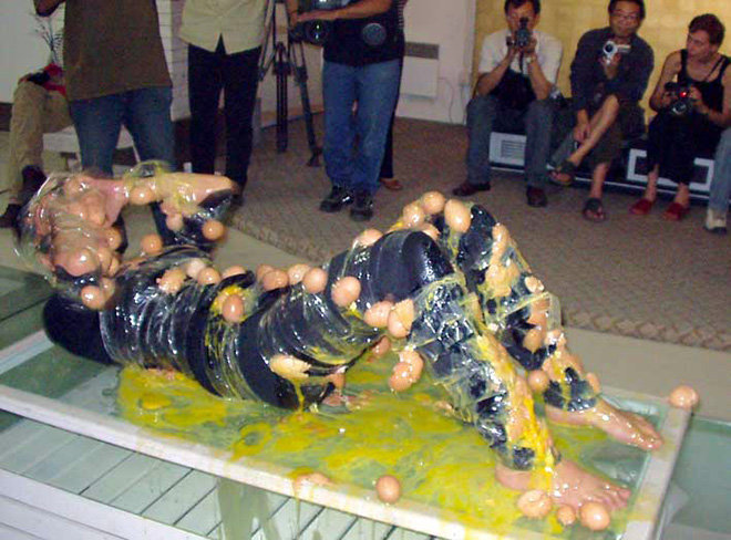 Meanwhile in Japan. First one to post: "What's going on in Japan?" will probably get a lots of thumbs..